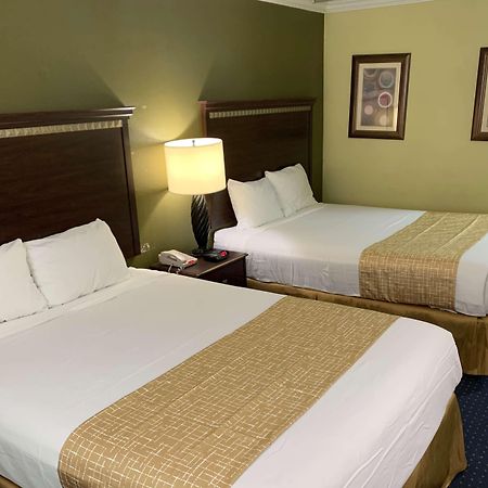Travelodge By Wyndham Odessa Εξωτερικό φωτογραφία