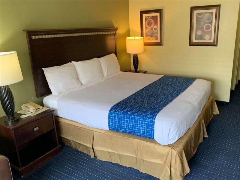 Travelodge By Wyndham Odessa Εξωτερικό φωτογραφία