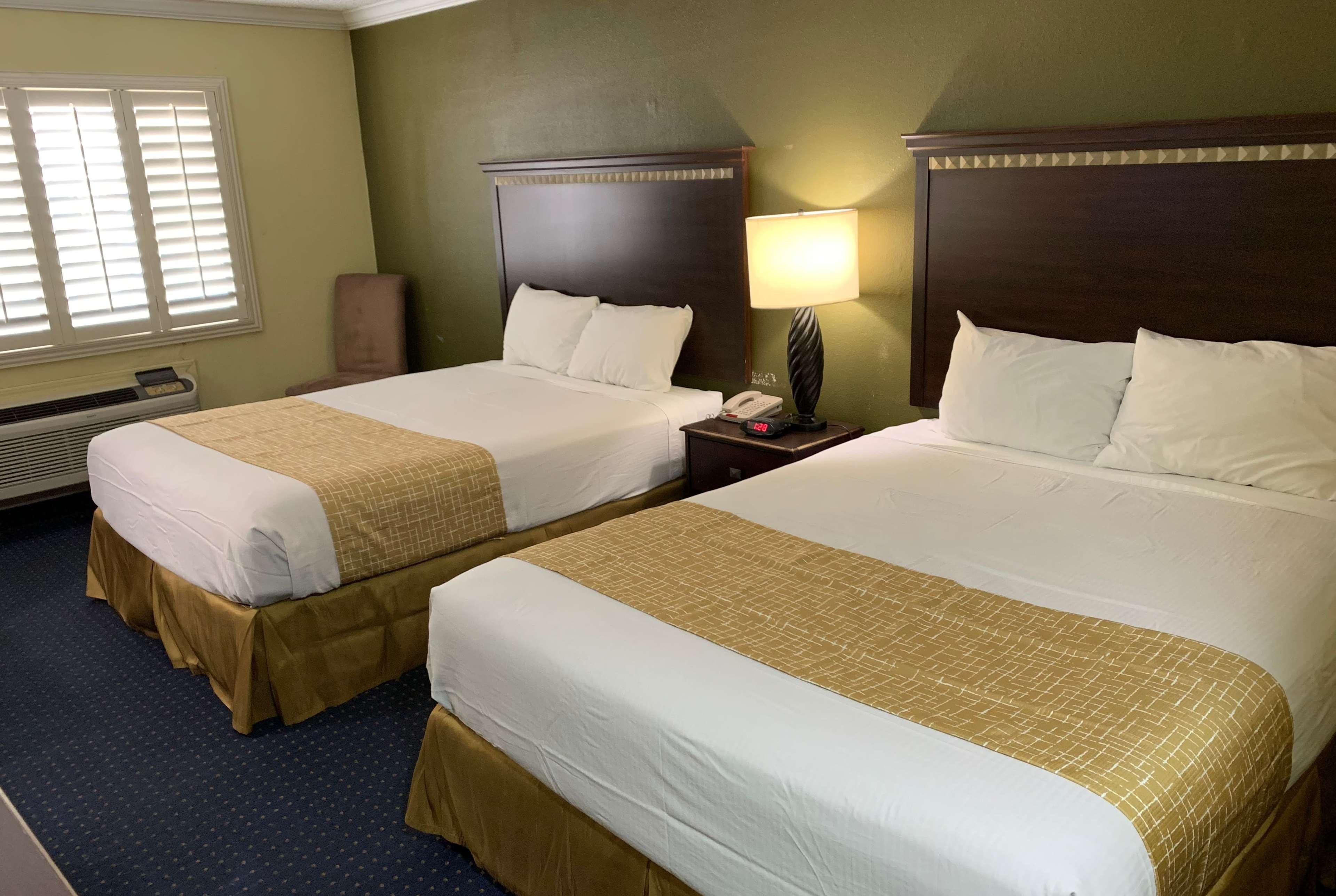 Travelodge By Wyndham Odessa Εξωτερικό φωτογραφία