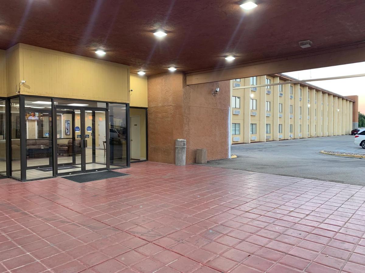 Travelodge By Wyndham Odessa Εξωτερικό φωτογραφία